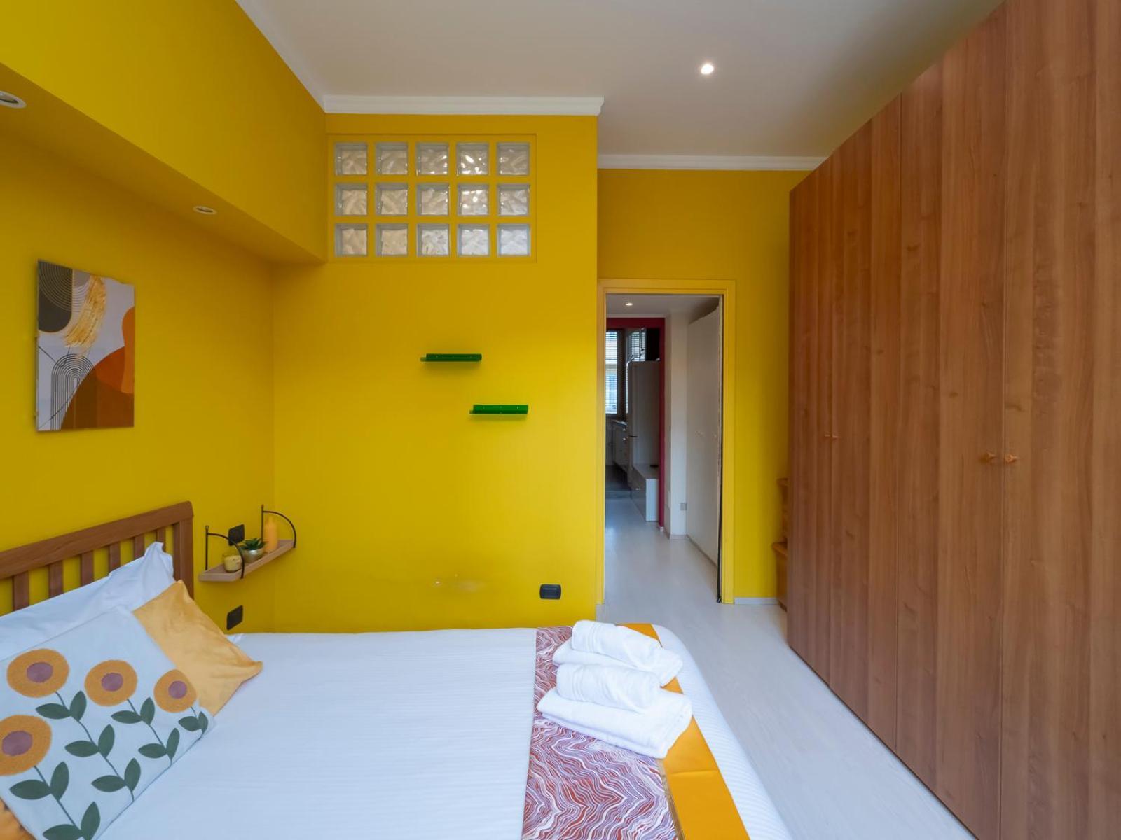 Xenia Apartments - Colorful Apartment In Fiera Area มิลาน ภายนอก รูปภาพ